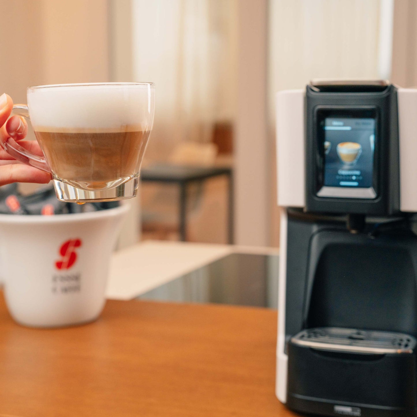 Macchina S.20 Latte + 6 tazze cappuccino + kit degustazione